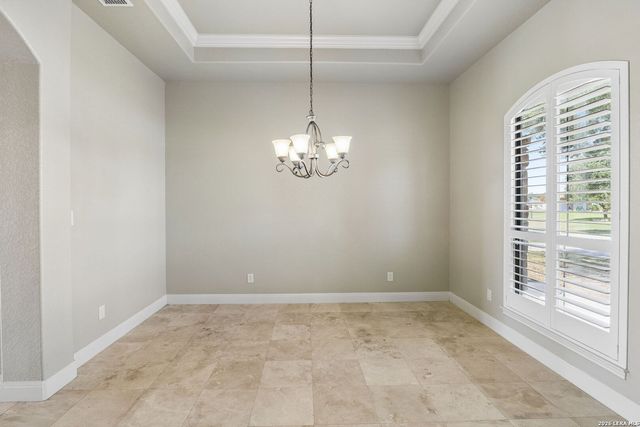 121 ABREGO MOUNT DR, Floresville, TX 78114