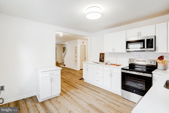 929 NIXON DRIVE, Mechanicsburg, PA 17055