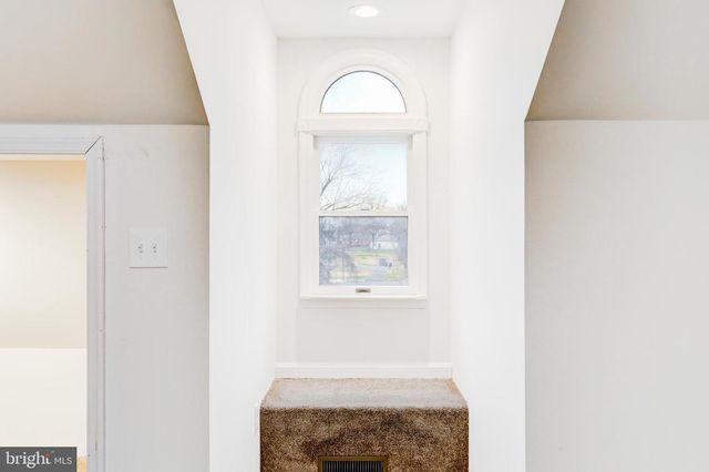 929 NIXON DRIVE, Mechanicsburg, PA 17055