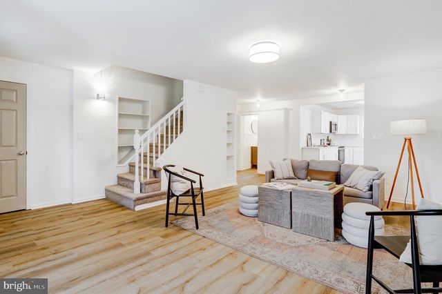 929 NIXON DRIVE, Mechanicsburg, PA 17055