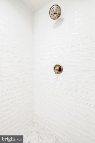 929 NIXON DRIVE, Mechanicsburg, PA 17055