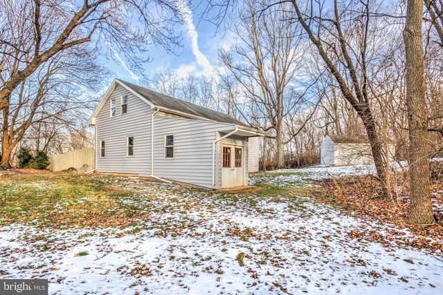 929 NIXON DRIVE, Mechanicsburg, PA 17055