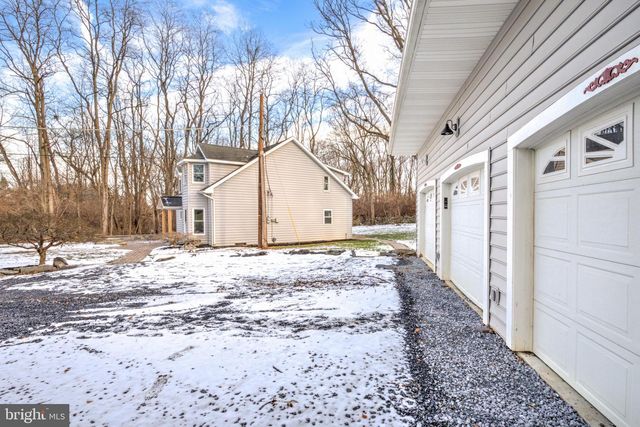 929 NIXON DRIVE, Mechanicsburg, PA 17055