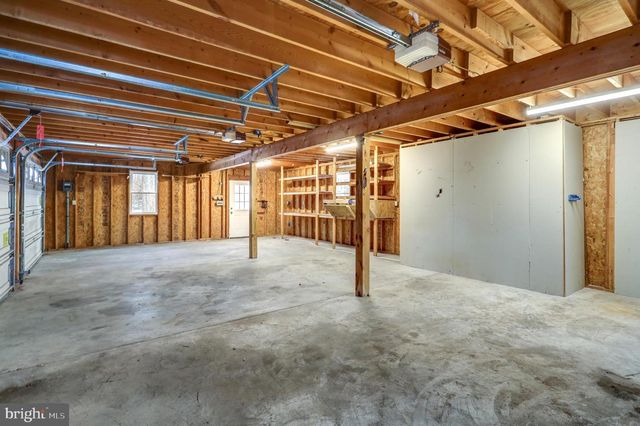 929 NIXON DRIVE, Mechanicsburg, PA 17055