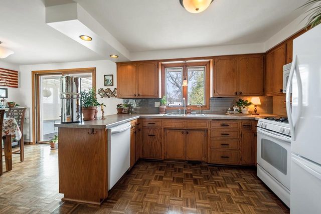 1400 KELLOGG STREET, Green Bay, WI 54303