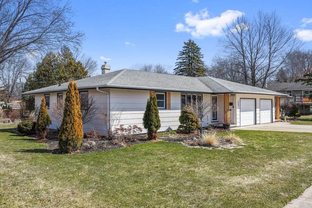 1400 KELLOGG STREET, Green Bay, WI 54303