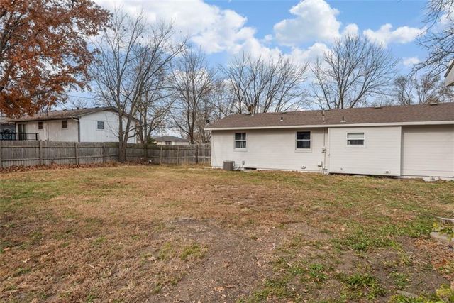 206 Cedarlane Drive, Wellsville, KS 66092