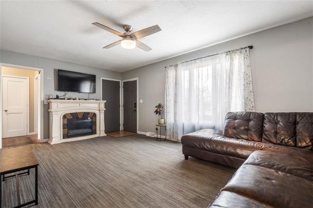 206 Cedarlane Drive, Wellsville, KS 66092