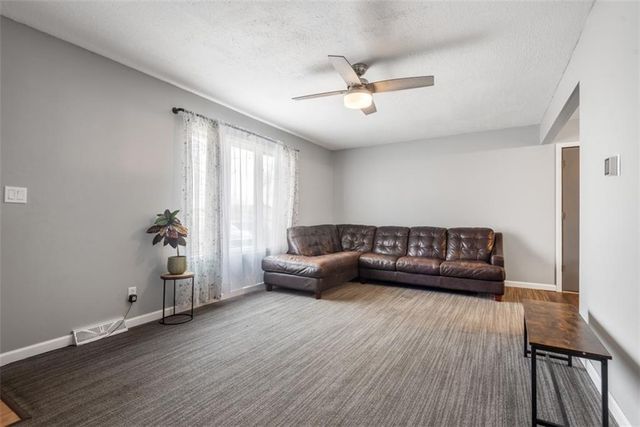 206 Cedarlane Drive, Wellsville, KS 66092