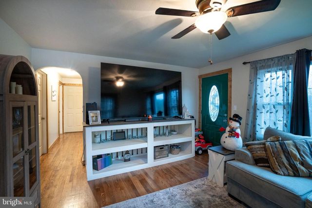 2827 PENNINGTON RD, Warriors Mark, PA 16877