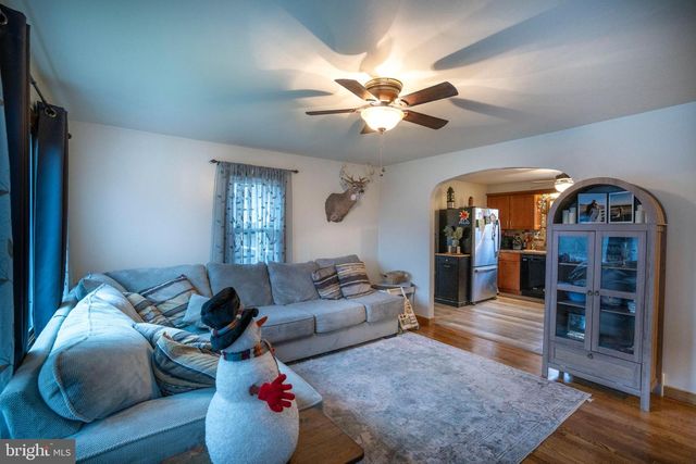 2827 PENNINGTON RD, Warriors Mark, PA 16877