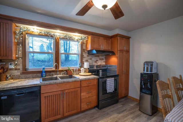 2827 PENNINGTON RD, Warriors Mark, PA 16877