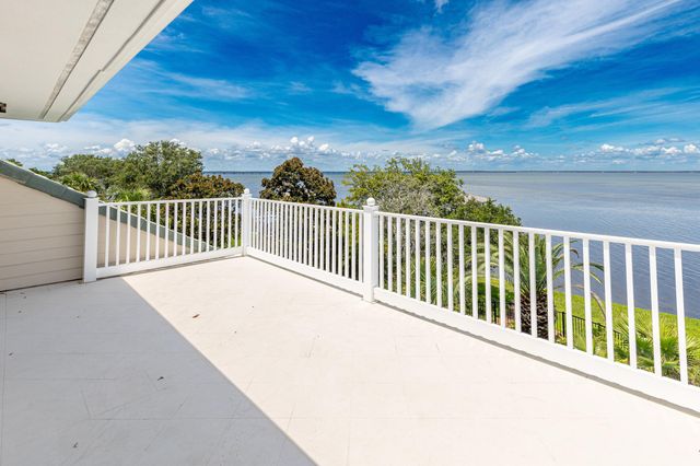 4567 Landfall Court, Destin, FL 32541