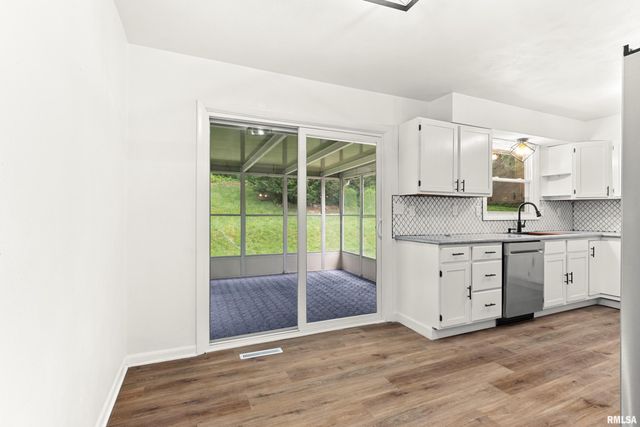 1208 TIMBER Lane, Pekin, IL 61554