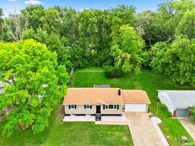 1208 TIMBER Lane, Pekin, IL 61554