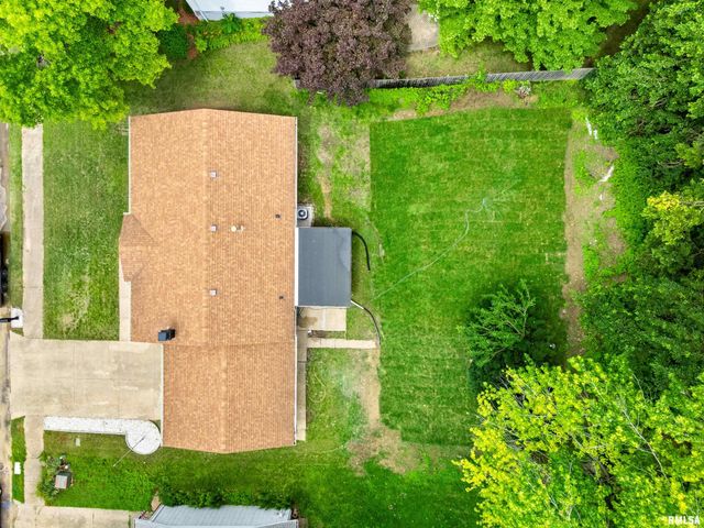 1208 TIMBER Lane, Pekin, IL 61554