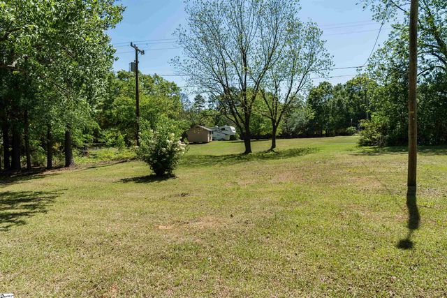 130 Sharcliff Road, Cowpens, SC 29330