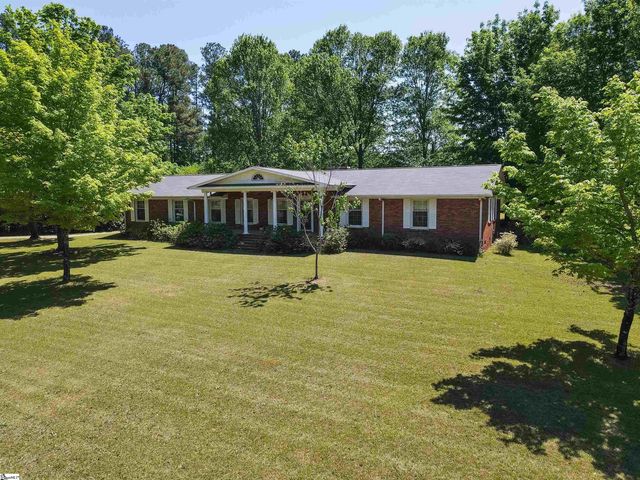 130 Sharcliff Road, Cowpens, SC 29330