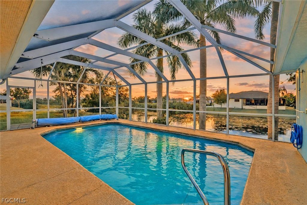 1325 NE 5th PL, Cape Coral, FL 33909