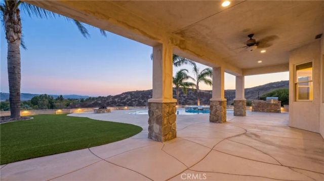 30425 La Presa Loop, Temecula, CA 92592