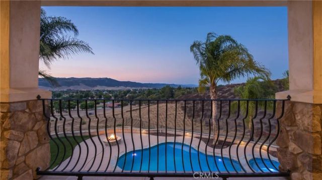 30425 La Presa Loop, Temecula, CA 92592