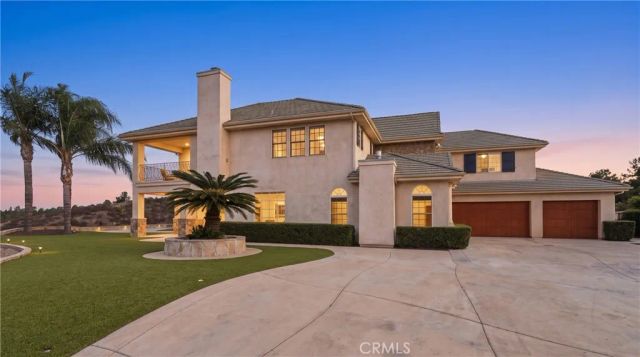 30425 La Presa Loop, Temecula, CA 92592
