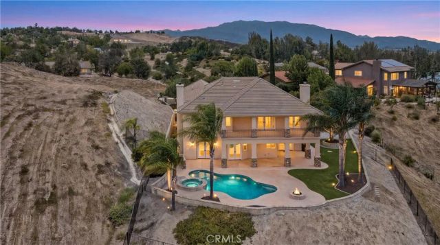 30425 La Presa Loop, Temecula, CA 92592
