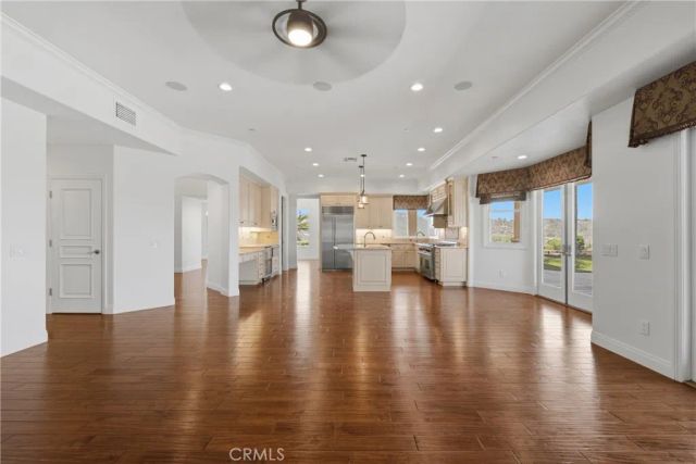 30425 La Presa Loop, Temecula, CA 92592
