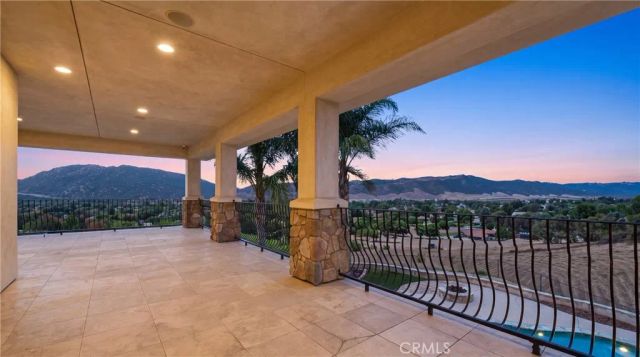 30425 La Presa Loop, Temecula, CA 92592