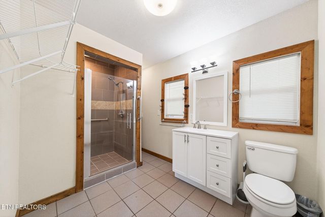 935 Brewer Rd, Crossville, TN 38572