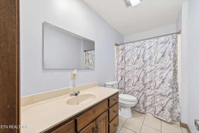 935 Brewer Rd, Crossville, TN 38572