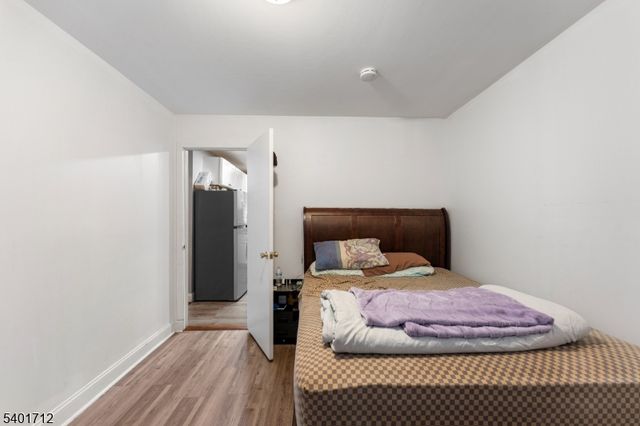 632 Maple Ave, Elizabeth City, NJ 07202