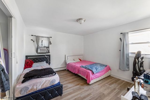 632 Maple Ave, Elizabeth City, NJ 07202