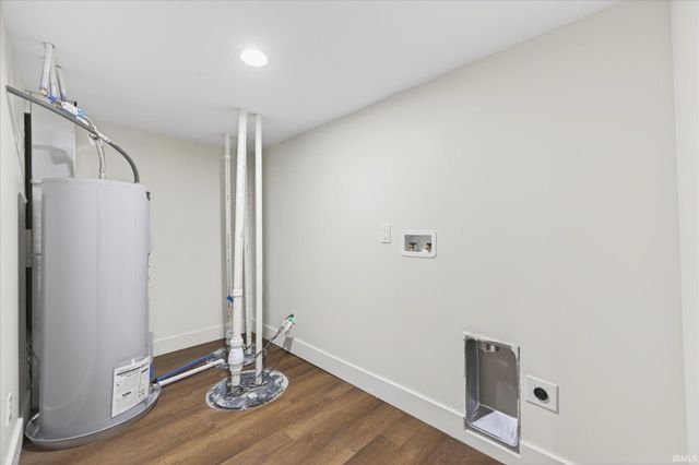 576 N Hartstrait Road, Bloomington, IN 47404