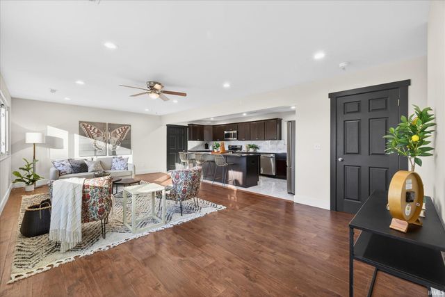 576 N Hartstrait Road, Bloomington, IN 47404