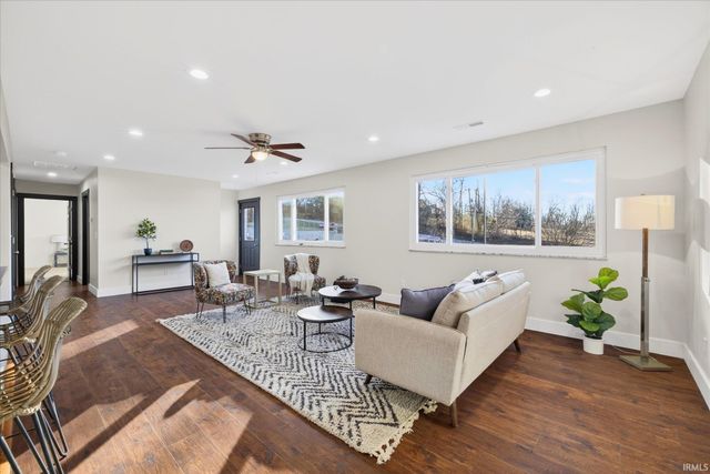 576 N Hartstrait Road, Bloomington, IN 47404