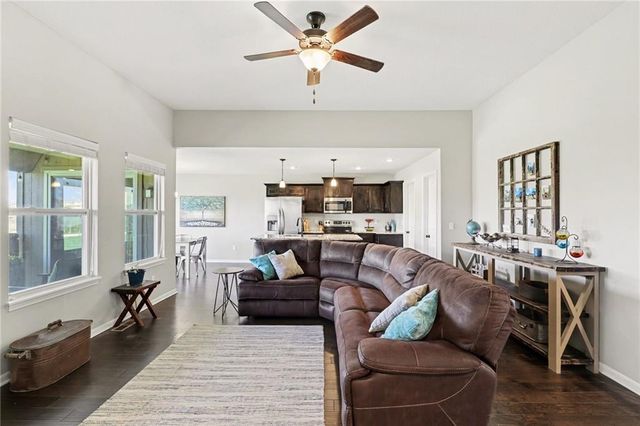 21106 W 190 Terrace, Spring Hill, KS 66083