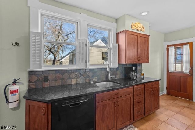 116 Mountain Ave, North Caldwell Boro, NJ 07006