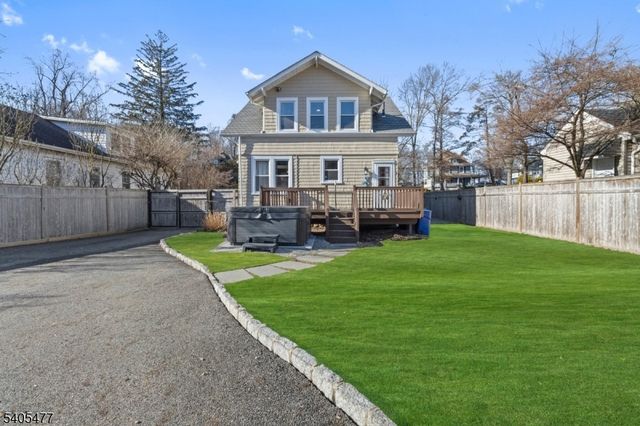 116 Mountain Ave, North Caldwell Boro, NJ 07006