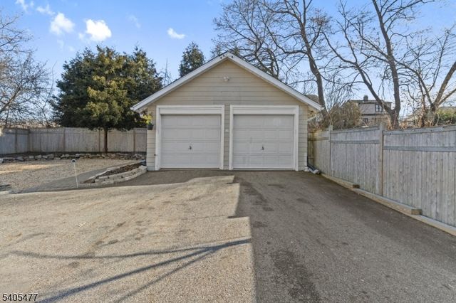 116 Mountain Ave, North Caldwell Boro, NJ 07006