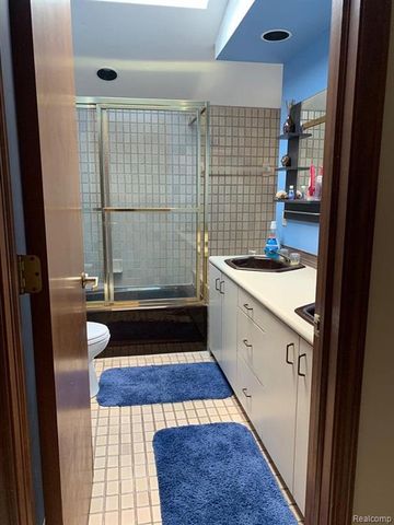 3266 Montmarte Circle, West Bloomfield, MI 48323