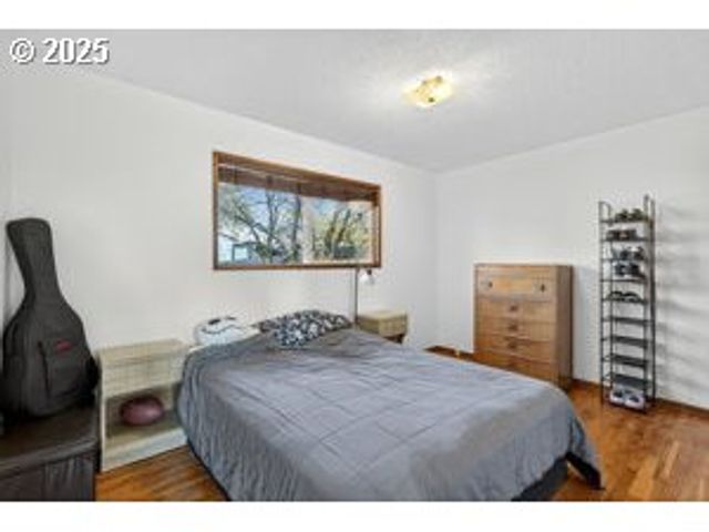 17113 Se MAIN St, Portland, OR 97233