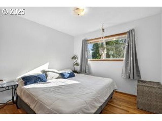 17113 Se MAIN St, Portland, OR 97233