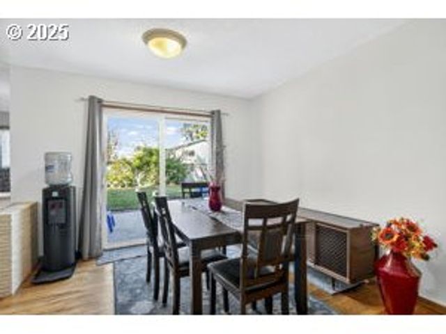 17113 Se MAIN St, Portland, OR 97233