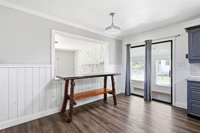 1095 S RIDGEWOOD AVENUE, Deland, FL 32720