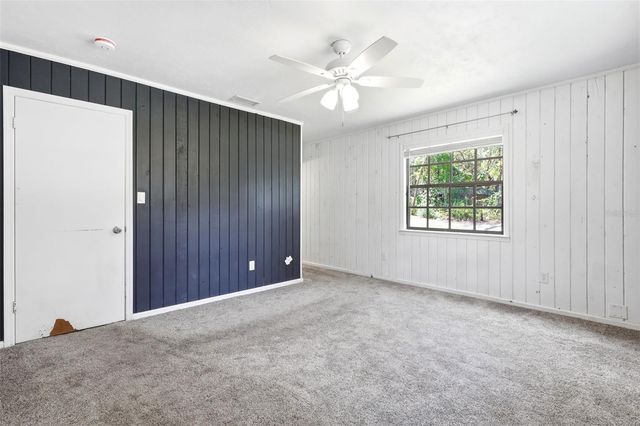 1095 S RIDGEWOOD AVENUE, Deland, FL 32720