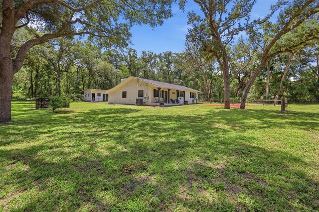 1095 S RIDGEWOOD AVENUE, Deland, FL 32720