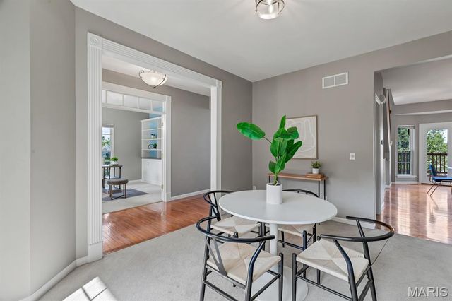 27 Savannah Hill Drive, St Peters, MO 63376