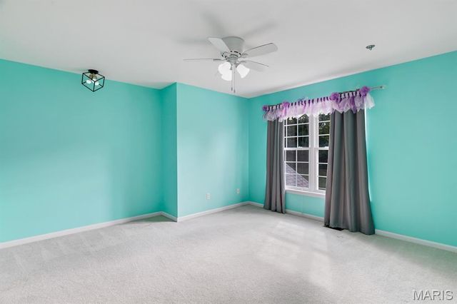 27 Savannah Hill Drive, St Peters, MO 63376
