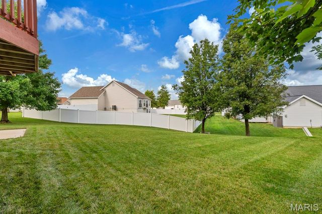 27 Savannah Hill Drive, St Peters, MO 63376